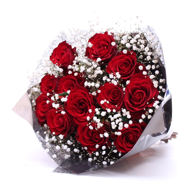 Twelve Red Roses