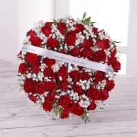 Red Rose & Gypsophila Floral Wreath