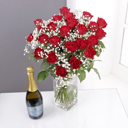 24 Red Roses & Prosecco