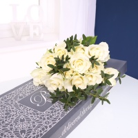 Letterbox Pure Love Roses